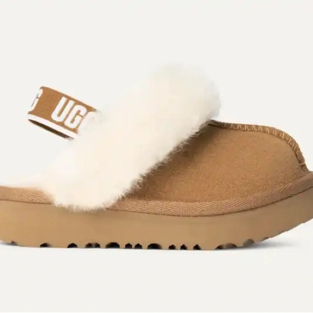 UGG Women's Chestnut/Tan Fluff Slide with Shearling Strap